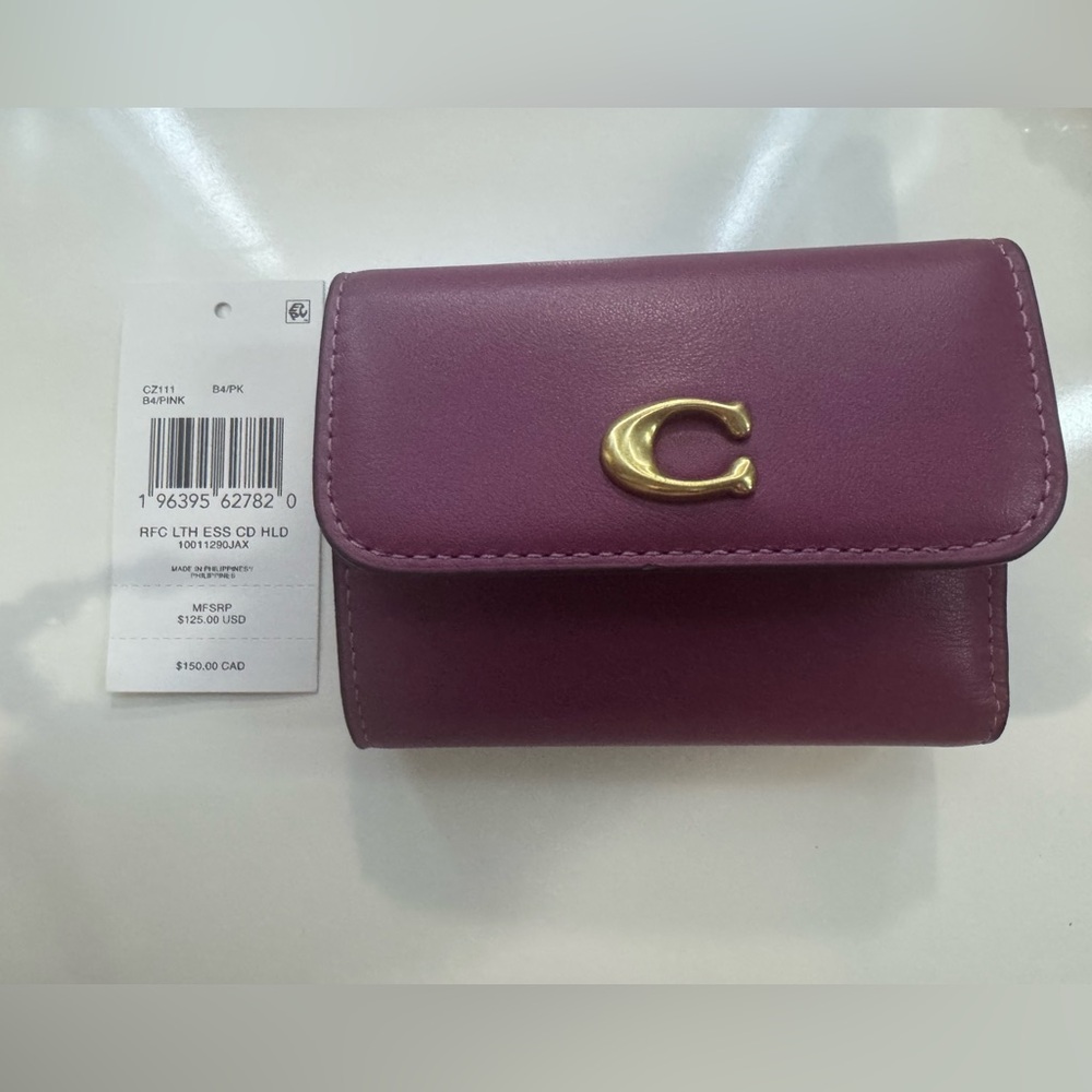 Coach Essential Card Holder Leather Wallet Pink with Gold Accent CZ111